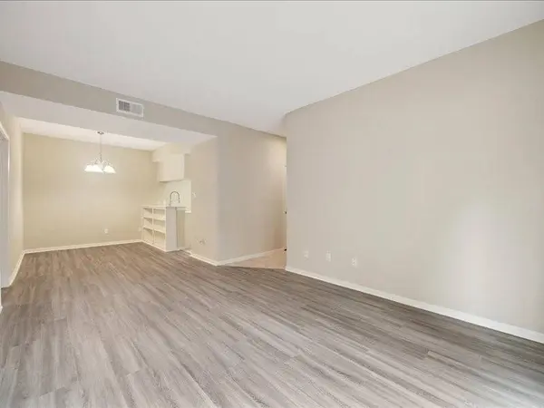 11711 Memorial DR #371, Houston, TX 77024