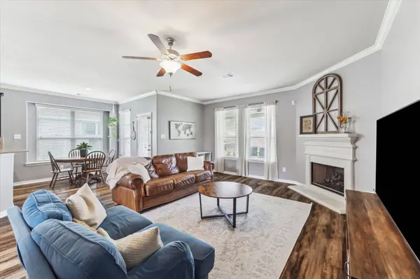 13711 Mckinney Creek LN, Houston, TX 77044