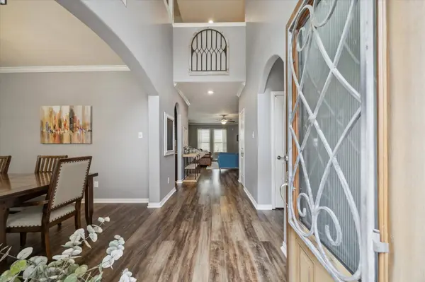 13711 Mckinney Creek LN, Houston, TX 77044