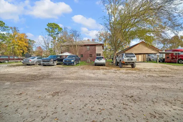 9114 1/2 N Green River DR, Houston, TX 77078
