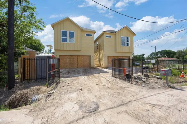 5921 Eastland ST, Houston, TX 77028