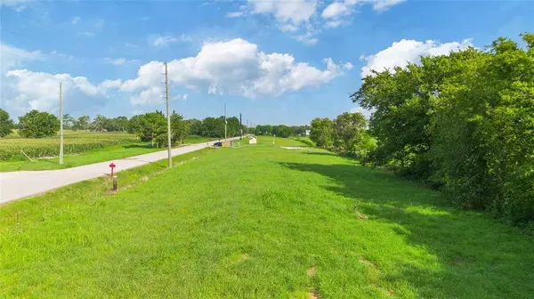 14015 Market LN, Guy, TX 77444