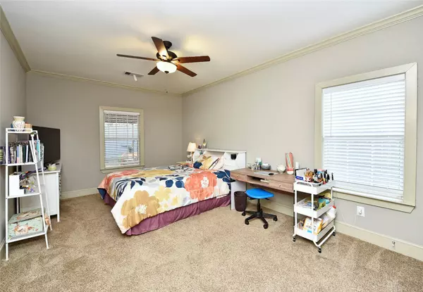 7954 Sparta ST, Houston, TX 77028