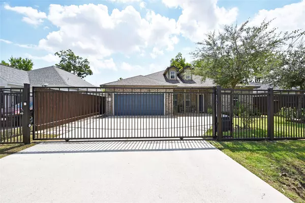 7954 Sparta ST, Houston, TX 77028