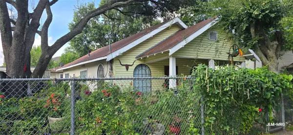 4104 Walker ST, Houston, TX 77023