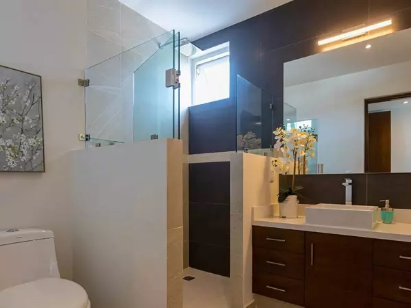 000 CIRC. LOS SAUCES (COND. FLAMINGOS SPORT RESIDENCES,