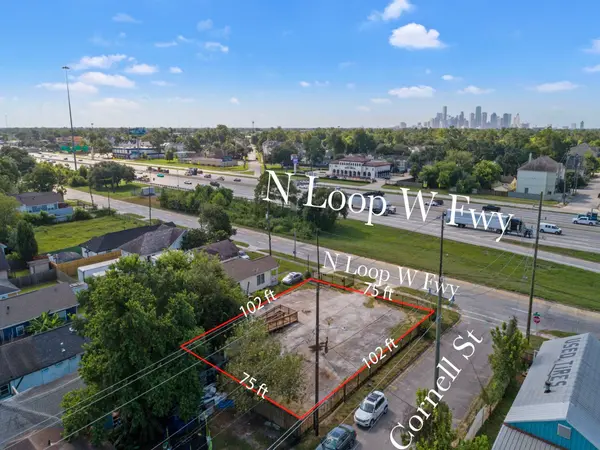 803 N Loop, Houston, TX 77022