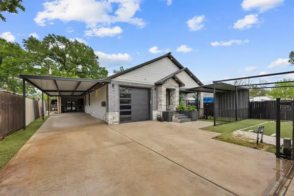 10430 Caxton ST, Houston, TX 77016