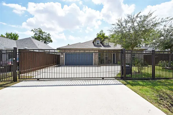 7954 Sparta ST, Houston, TX 77028