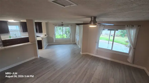 7239 Foxbrook DR, Humble, TX 77338