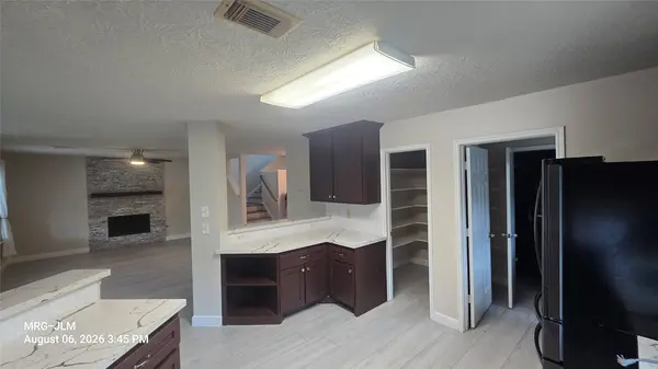 7239 Foxbrook DR, Humble, TX 77338