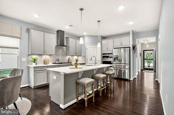 6295 VIRGINIA BLUEBELL LN
