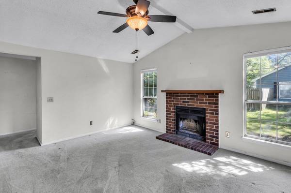 153 Corsair St, Summerville, SC 29483