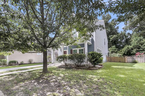 1617 Sparkleberry Ln, Johns Island, SC 29455