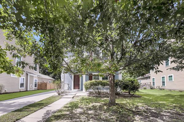 1617 Sparkleberry Ln, Johns Island, SC 29455