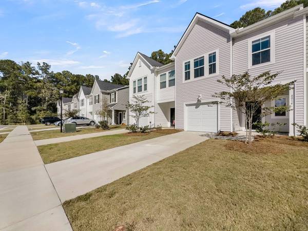 8014 Reagan Way, Charleston, SC 29418