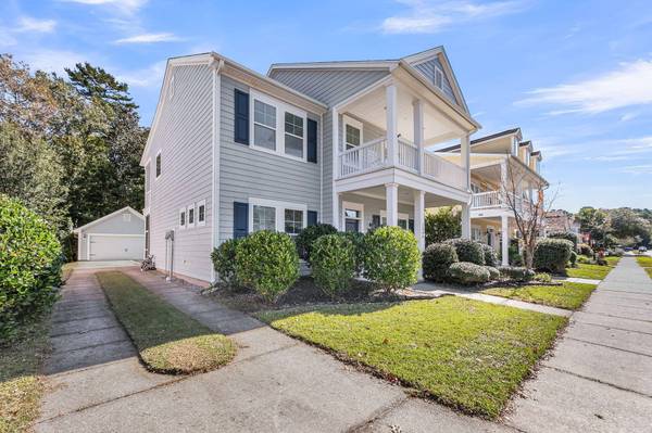 1540 Nautical Chart Dr, Charleston, SC 29414