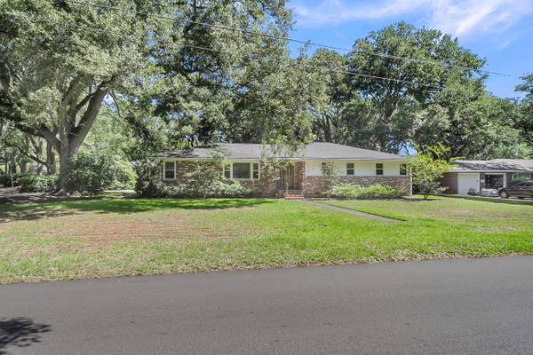 1114 Northbridge Dr, Charleston, SC 29407