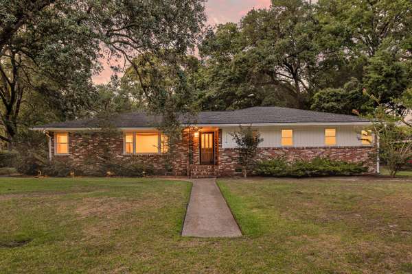 1114 Northbridge Dr
