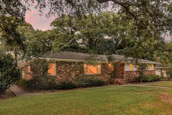 1114 Northbridge Dr, Charleston, SC 29407