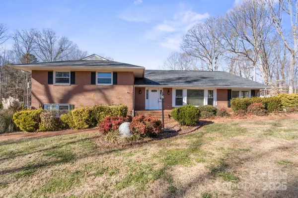 220 Augusta DR, Statesville, NC 28625