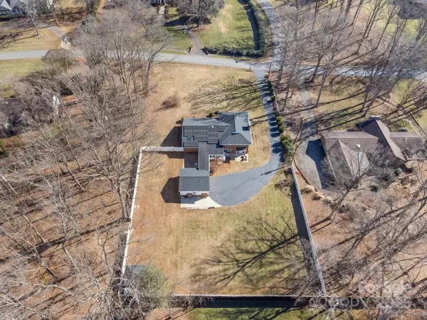 220 Augusta DR, Statesville, NC 28625