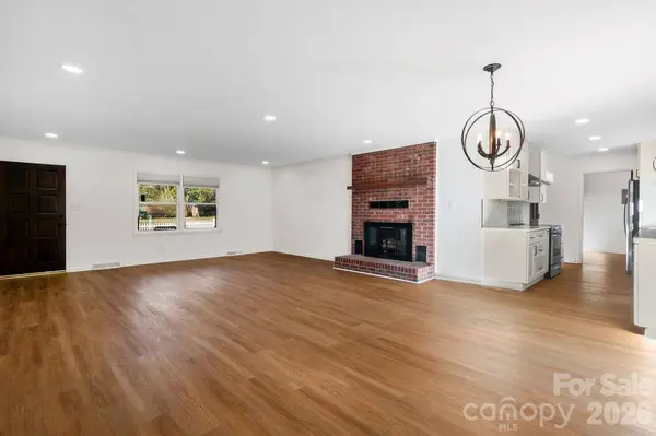 16808 Knoxwood DR, Huntersville, NC 28078