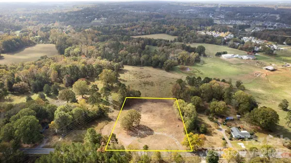 13820 E Rocky River RD ##1, Davidson, NC 28036