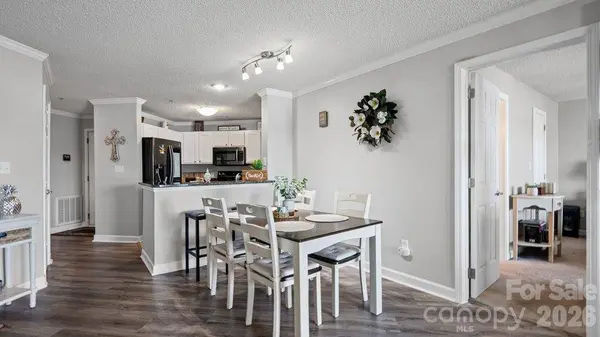 1338 Torrence CIR, Davidson, NC 28036