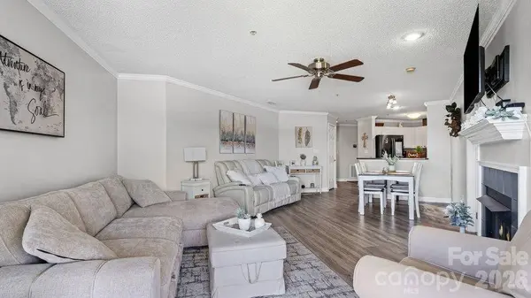 1338 Torrence CIR, Davidson, NC 28036