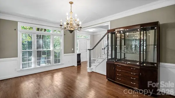 1911 Solway LN, Charlotte, NC 28269