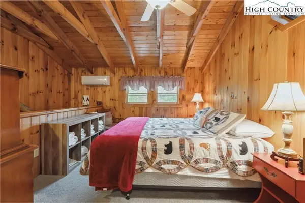 710 River Hills RD, Lansing, NC 28643