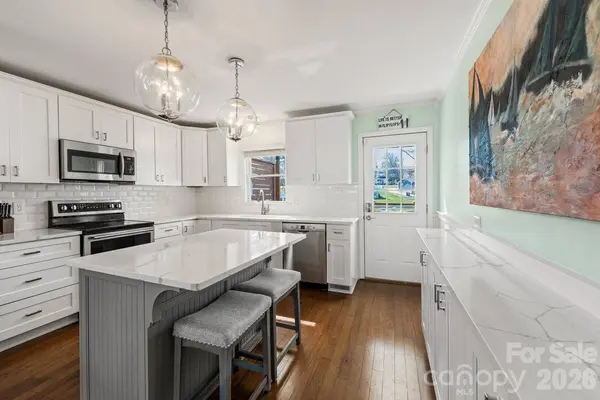 141 Bluewing LN, Mooresville, NC 28117
