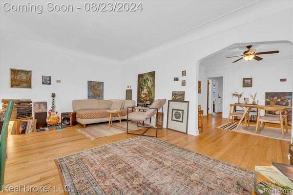 4450 GRAYTON Street, Detroit, MI 48224