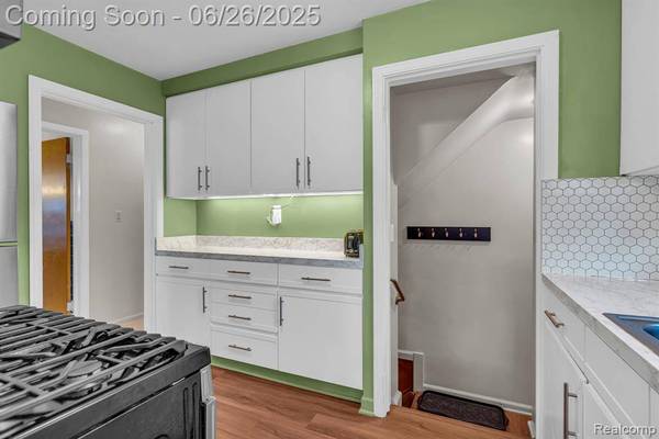 2734 Vassar Street, Dearborn, MI 48124