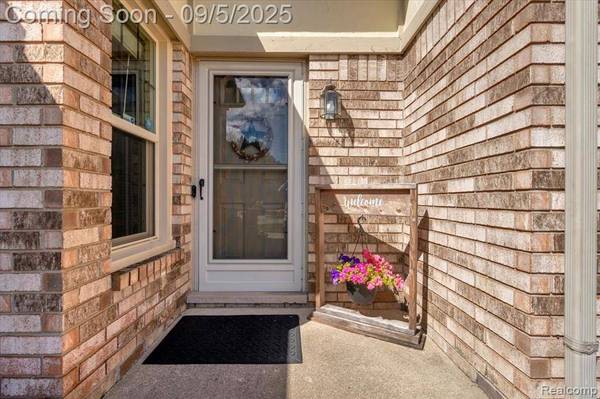 43559 Riverbend Boulevard, Clinton Twp, MI 48038