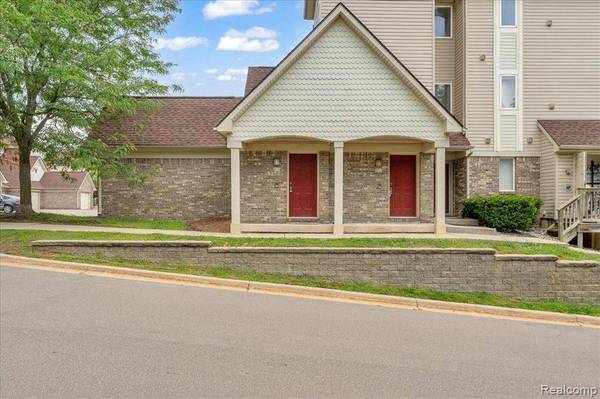 806 Brandon Avenue, Pontiac, MI 48340