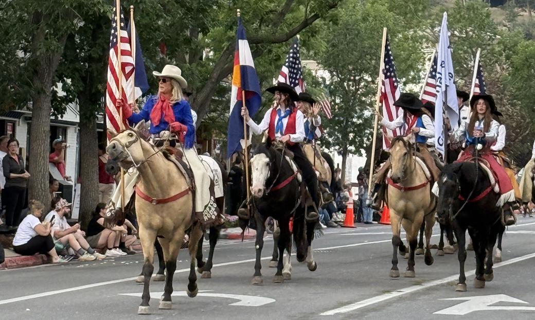 Rooftop Rodeo Rides Through Estes Park for Another Unforgettable Celebration