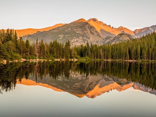 5 Reasons to Wake Up In Estes Park,Gerald Mayo