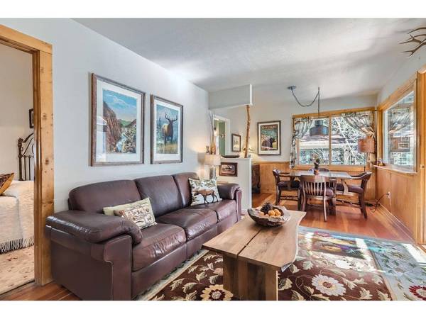 47 Berthoud Dale, Drake, CO 80515