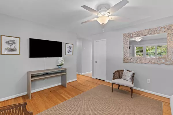 1303 Teal Ave, Charleston, SC 29412