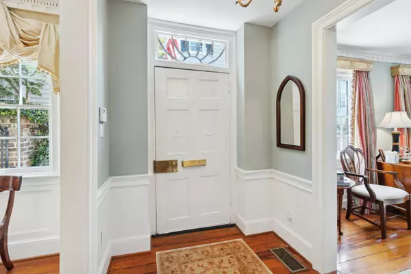 32 Church St, Charleston, SC 29401