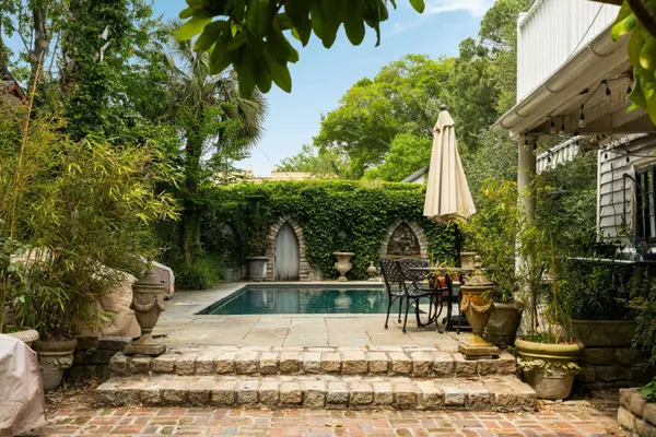 62 Society St, Charleston, SC 29401