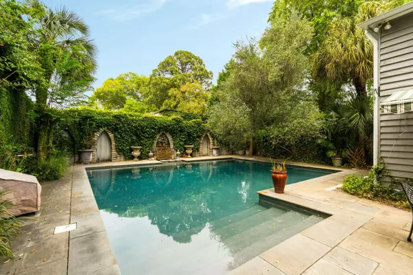 62 Society St, Charleston, SC 29401