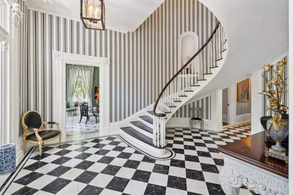 172 Tradd St, Charleston, SC 29401