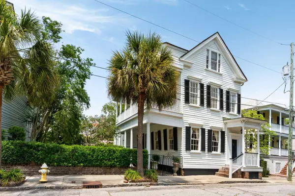 16 Trumbo St, Charleston, SC 29401