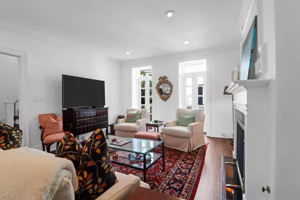 8 & 8 1/2 Elliott St #8 & 8 1/2, Charleston, SC 29401