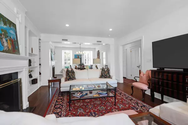 8 & 8 1/2 Elliott St #8 & 8 1/2, Charleston, SC 29401