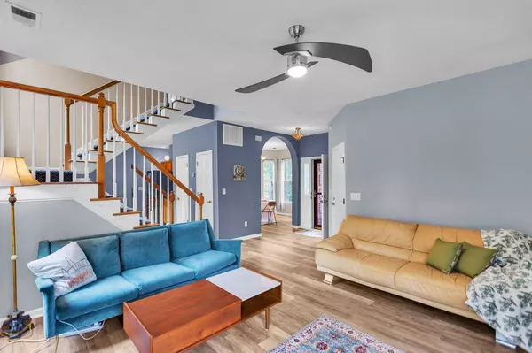 3290 Middleburry Ln, Charleston, SC 29414