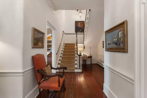 55 E Bay St, Charleston, SC 29401